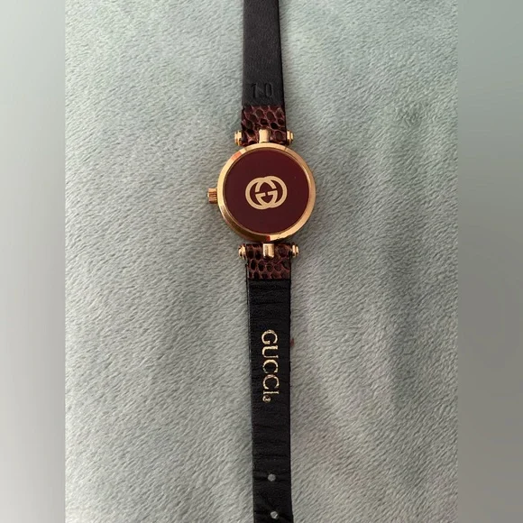 The CUTEST GUCCI watch model💖💖 - Picture 8 of 13